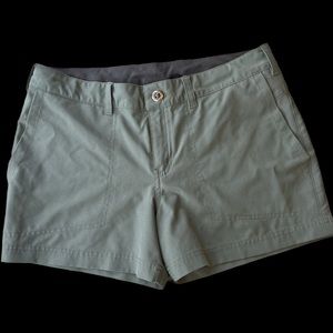 Patagonia Happy Hike shorts. Size 6. Inseam: 4”. Green.